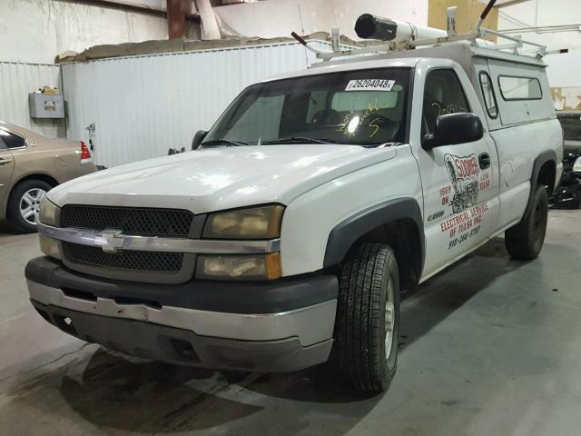 1GCGC24U93Z245734 - 2003 CHEVROLET SILVERADO WHITE photo 2