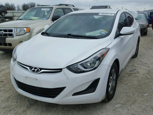 5NPDH4AE7FH572240 - 2015 HYUNDAI ELANTRA SE WHITE photo 2