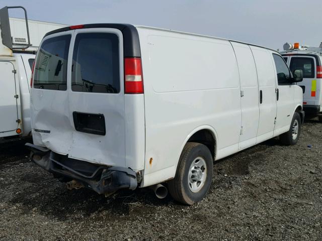 1GCZGUCL0B1168105 - 2011 CHEVROLET EXPRESS G3 WHITE photo 4