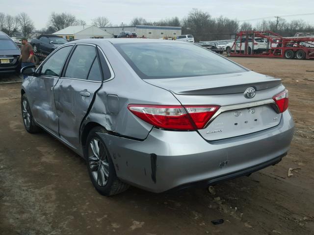 4T1BF1FK5HU407334 - 2017 TOYOTA CAMRY LE SILVER photo 3