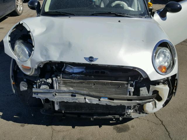 WMWZF3C54BT188972 - 2011 MINI COOPER CLU SILVER photo 7