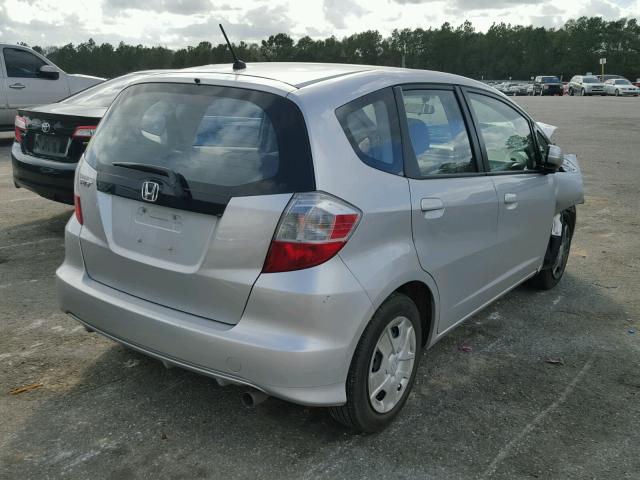 JHMGE8H3XDC061081 - 2013 HONDA FIT SILVER photo 4