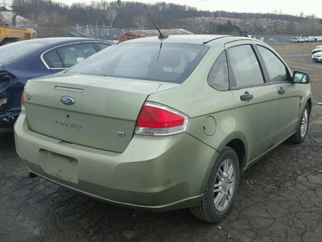 1FAHP35N88W120549 - 2008 FORD FOCUS SE GREEN photo 4