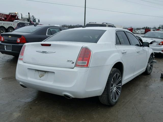 2C3CCABT3DH712266 - 2013 CHRYSLER 300 V6 WHITE photo 4