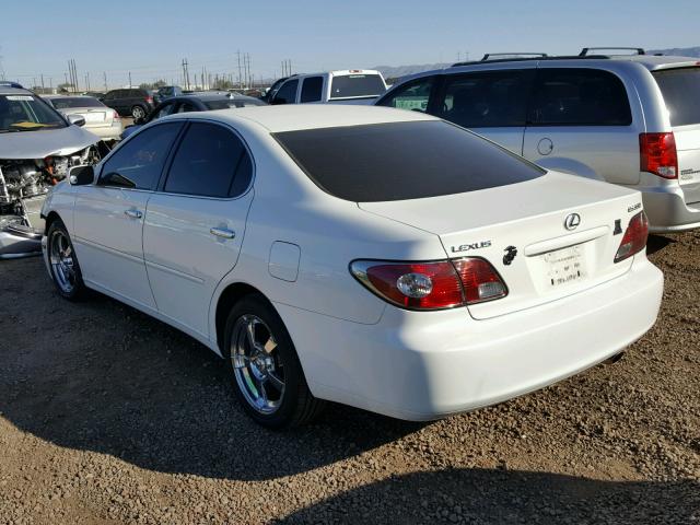 JTHBA30G140022274 - 2004 LEXUS ES 330 WHITE photo 3