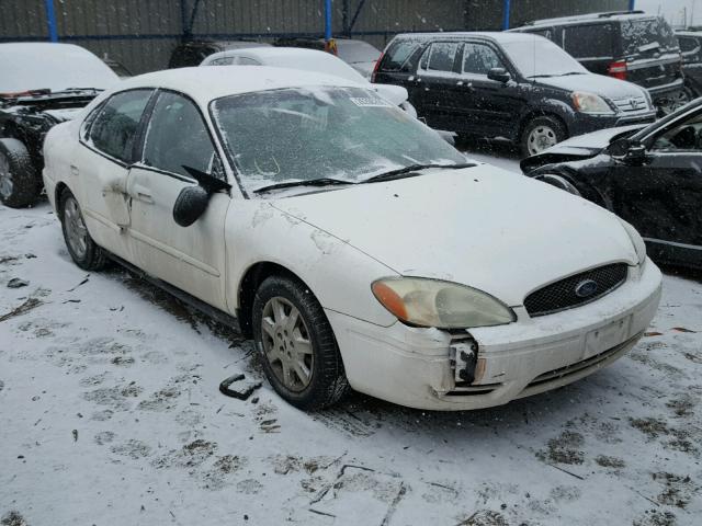 1FAFP53U57A119349 - 2007 FORD TAURUS SE WHITE photo 1