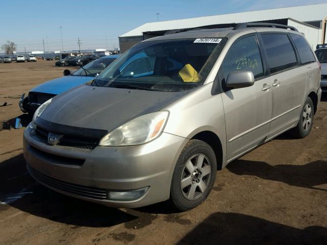 5TDZA22C35S229011 - 2005 TOYOTA SIENNA XLE GOLD photo 2