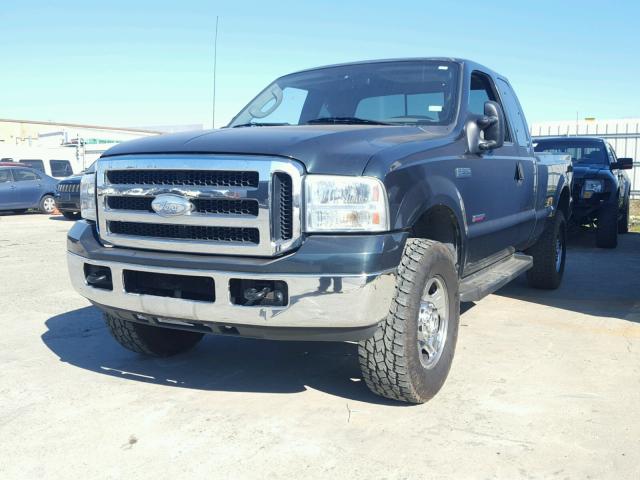 1FTWX31P97EA64246 - 2007 FORD F350 SRW S GREEN photo 2