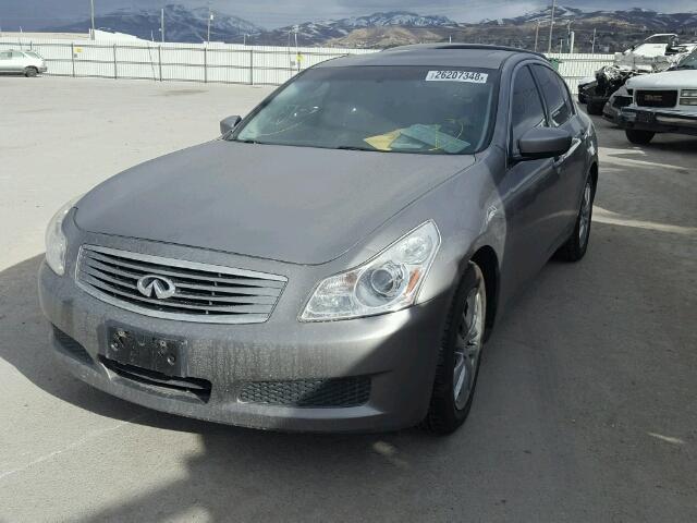 JNKCV61F89M362960 - 2009 INFINITI G37 GRAY photo 2