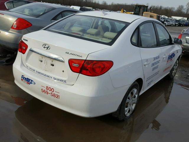 KMHDU4AD0AU856077 - 2010 HYUNDAI ELANTRA BL WHITE photo 4