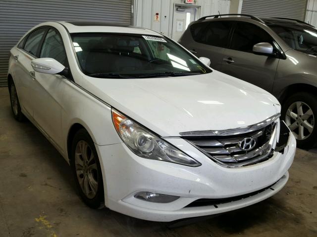 5NPEC4AC5BH010400 - 2011 HYUNDAI SONATA SE WHITE photo 1