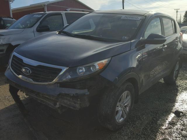 KNDPBCA26B7075466 - 2011 KIA SPORTAGE L BLUE photo 2