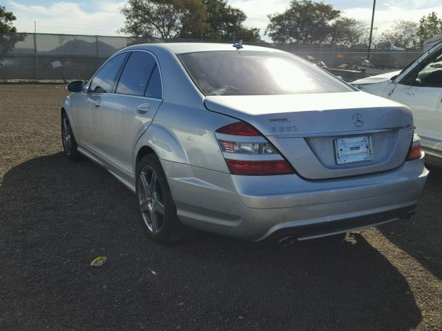 WDDNG71X48A207105 - 2008 MERCEDES-BENZ S 550 SILVER photo 3