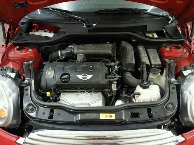 WMWSU3C58CT366939 - 2012 MINI COOPER RED photo 7