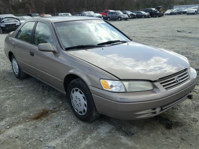 4T1BG28K6XU590340 - 1999 TOYOTA CAMRY CE TAN photo 1