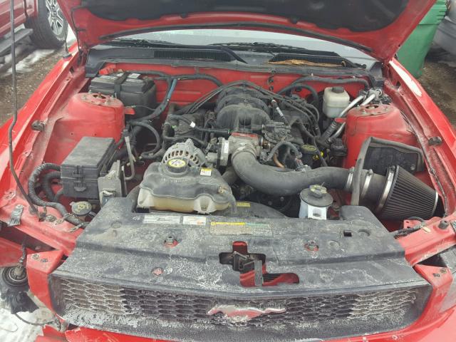 1ZVFT80N275295933 - 2007 FORD MUSTANG RED photo 7