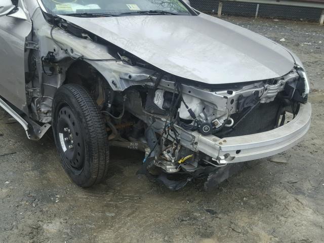 19UUA86269A024172 - 2009 ACURA TL SILVER photo 9