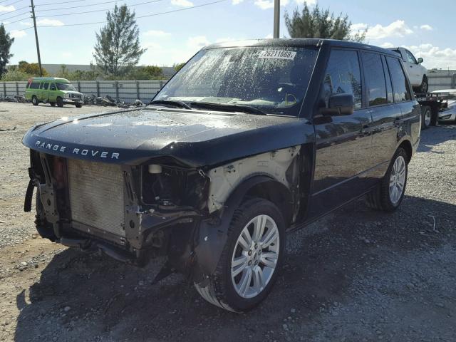 SALMF1D47BA345843 - 2011 LAND ROVER RANGE ROVE BLACK photo 2