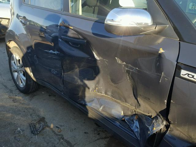 KNDJP3A57E7050906 - 2014 KIA SOUL + BLUE photo 9