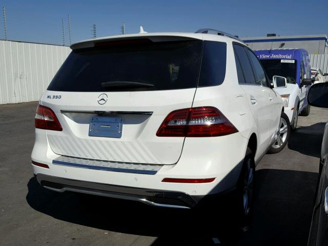 4JGDA5JB4EA296469 - 2014 MERCEDES-BENZ ML 350 WHITE photo 4