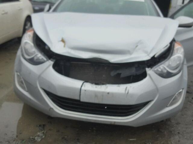 5NPDH4AE9DH420506 - 2013 HYUNDAI ELANTRA GL SILVER photo 9