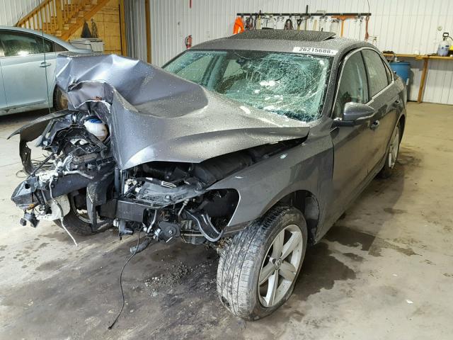 1VWBH7A37CC030034 - 2012 VOLKSWAGEN PASSAT SE GRAY photo 2