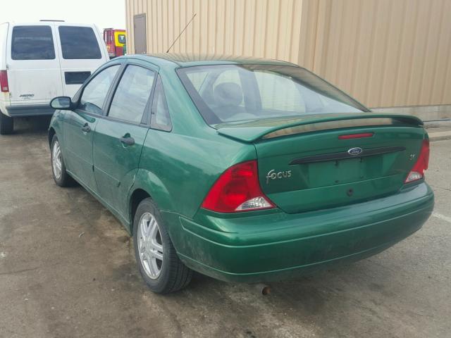 1FAFP34352W117302 - 2002 FORD FOCUS SE GREEN photo 3