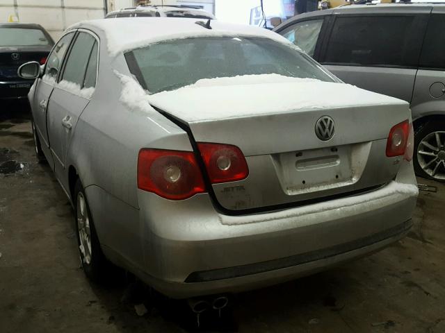 3VWDF71K25M600433 - 2005 VOLKSWAGEN NEW JETTA SILVER photo 3