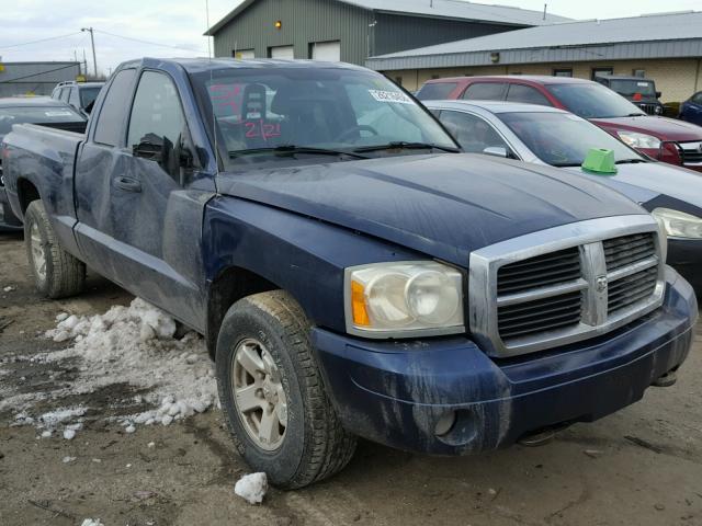 1D7HW42N96S501683 - 2006 DODGE DAKOTA SLT BLUE photo 1