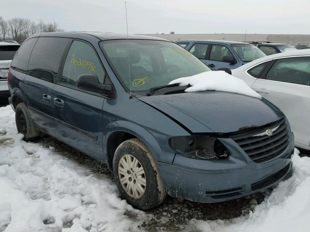 1C4GP45R95B407447 - 2005 CHRYSLER TOWN & COU BLUE photo 1