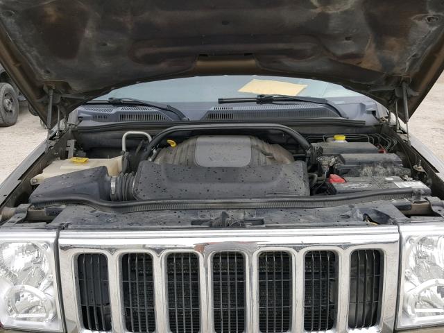 1J8HG582X8C245053 - 2008 JEEP COMMANDER მწვანე ფოტო 7