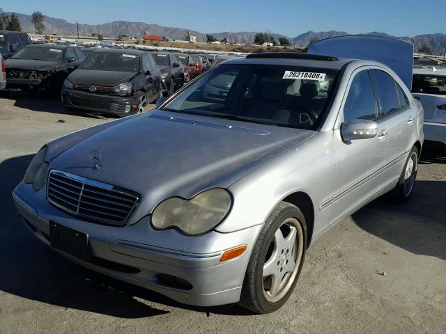 WDBRF64JX1F022788 - 2001 MERCEDES-BENZ C 320 SILVER photo 2