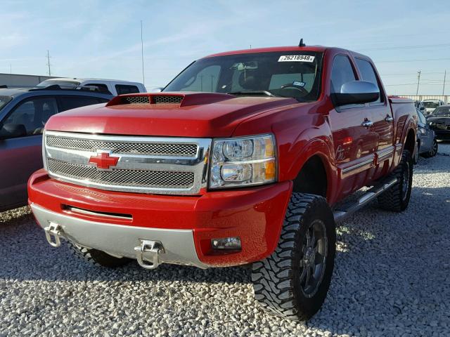 3GCUKSE20CG163782 - 2012 CHEVROLET SILVERADO RED photo 2