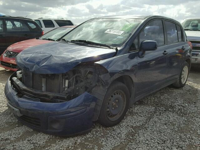 3N1BC13E79L373715 - 2009 NISSAN VERSA S BLUE photo 2