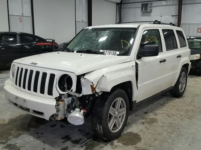 1J8FF28W07D345697 - 2007 JEEP PATRIOT SP WHITE photo 2