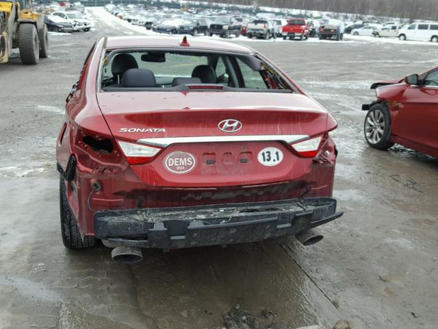 5NPEC4AC6BH048850 - 2011 HYUNDAI SONATA SE RED photo 10