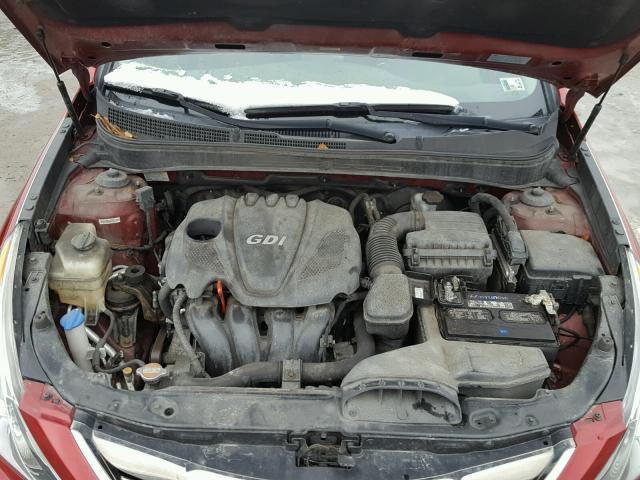 5NPEC4AC6BH048850 - 2011 HYUNDAI SONATA SE RED photo 7