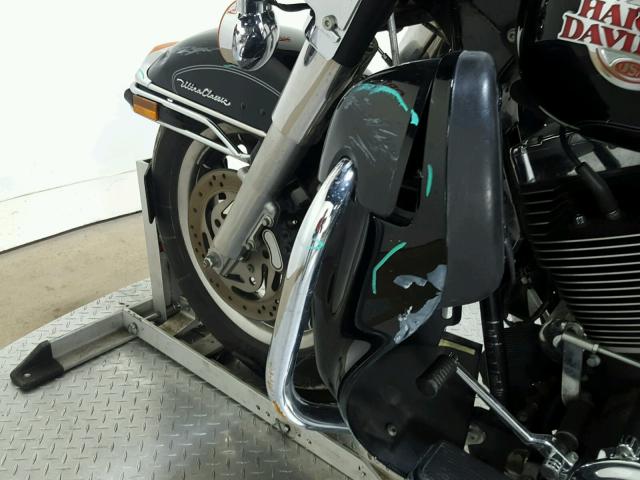 1HD1FC4187Y677542 - 2007 HARLEY-DAVIDSON FLHTCUI BLACK photo 17