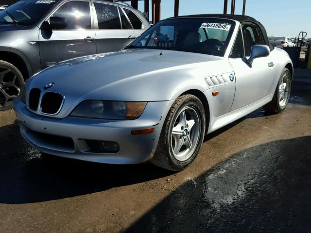 4USCH7325WLD15828 - 1998 BMW Z3 1.9 SILVER photo 2