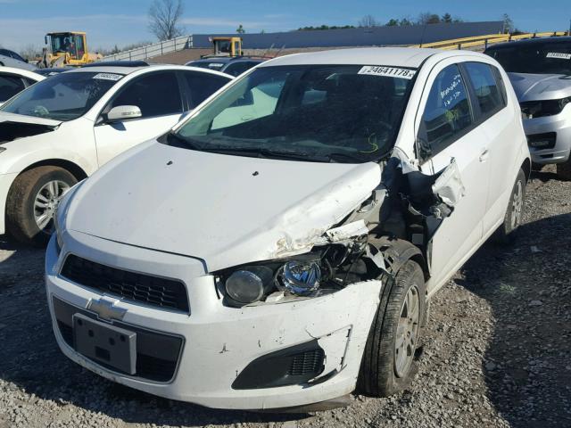 1G1JA6SH2C4162502 - 2012 CHEVROLET SONIC LS 白色 照片 2
