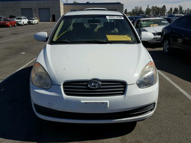 KMHCN46C16U025090 - 2006 HYUNDAI ACCENT GLS WHITE photo 9