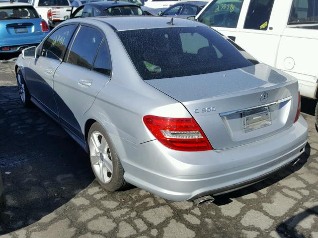 WDDGF5EB8BA520728 - 2011 MERCEDES-BENZ C 300 SILVER photo 3