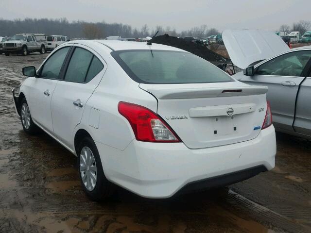 3N1CN7AP5GL876680 - 2016 NISSAN VERSA S WHITE photo 3