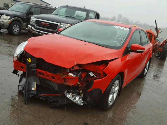 1FADP3F27DL370766 - 2013 FORD FOCUS SE RED photo 2