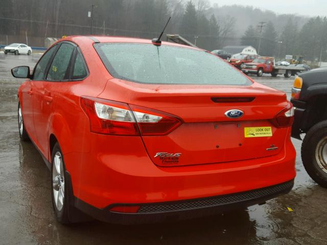 1FADP3F27DL370766 - 2013 FORD FOCUS SE RED photo 3