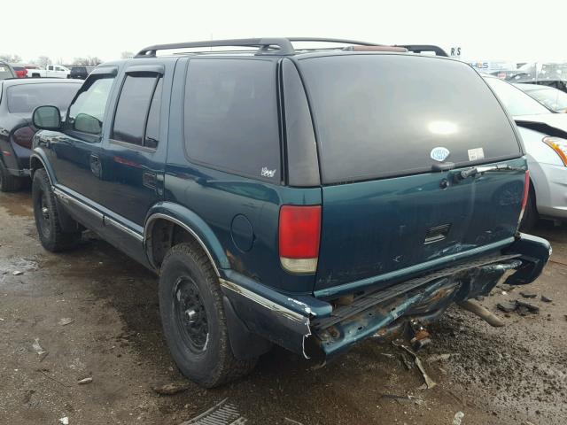 1GNDT13W8V2172715 - 1997 CHEVROLET BLAZER GREEN photo 3