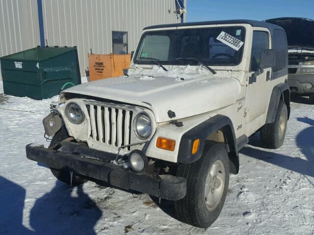 1J4FA49S7YP797153 - 2000 JEEP WRANGLER / WHITE photo 2