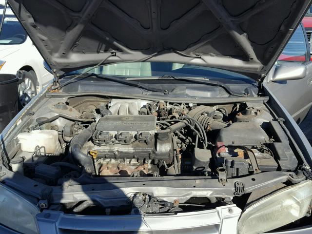 JT2BF22K9W0099601 - 1998 TOYOTA CAMRY CE BEIGE photo 7