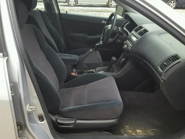 1HGCM56343A085747 - 2003 HONDA ACCORD LX SILVER photo 5