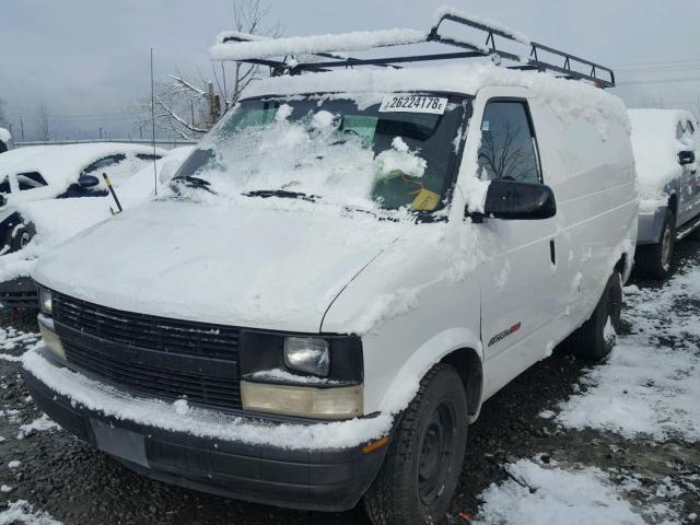 1GC0L19WXWB186262 - 1998 CHEVROLET ASTRO WHITE photo 2